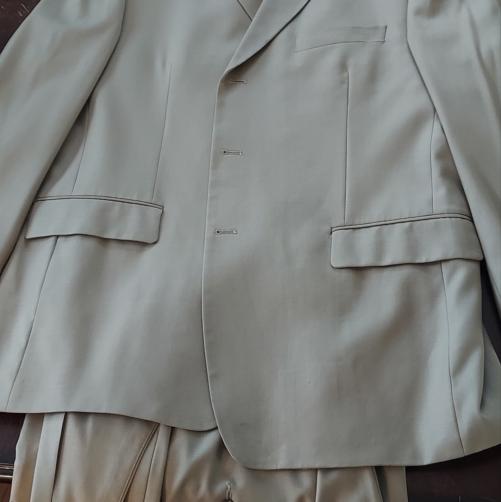 Georgia Cosani men's tan suit